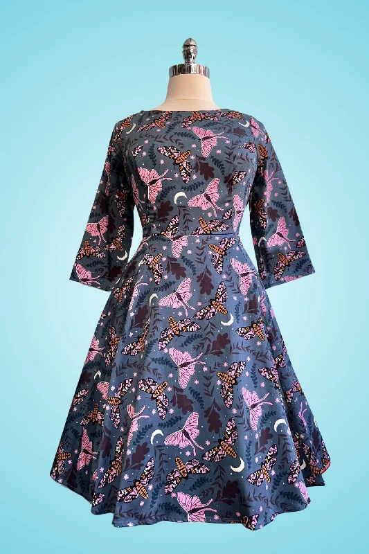 Mega Sale Mauve Nocturnal Moth 3/4 Sleeve Rounded Neck Dress by Eva Rose